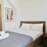 Liostasi * Σκύρος