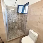 Liostasi * Σκύρος