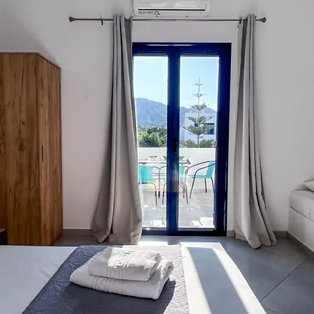 Liostasi Apartment Skyros