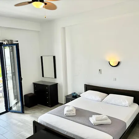 דירה Liostasi סקירוס