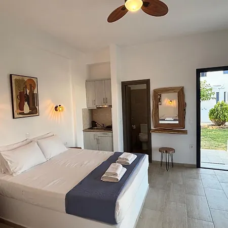 Liostasi Apartment Skyros