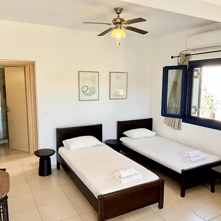 Liostasi Apartment Skyros