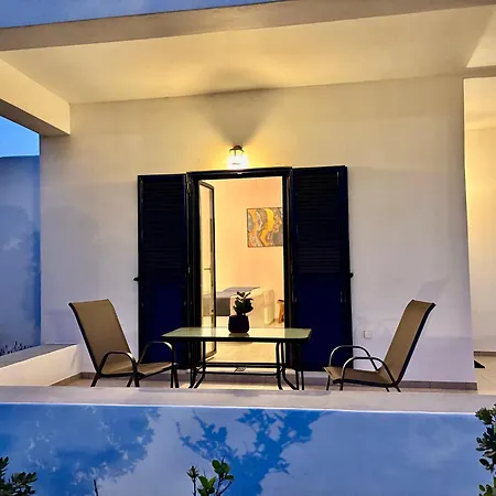 Liostasi Apartment Skyros