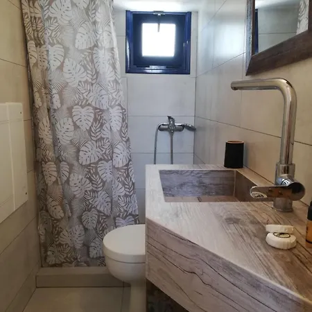 Apartament Liostasi *